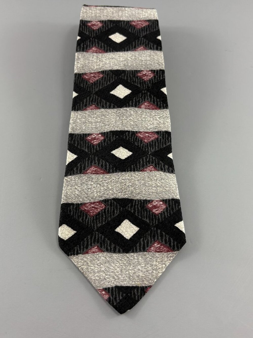 Vintage CC Casuals Black / Gray Striped / Pink Geometric Men's Tie 3 3/4" x 59"